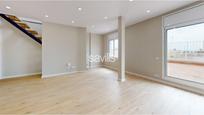 Bedroom of Attic for sale in  Barcelona Capital  with Air Conditioner, Terrace and Microwave