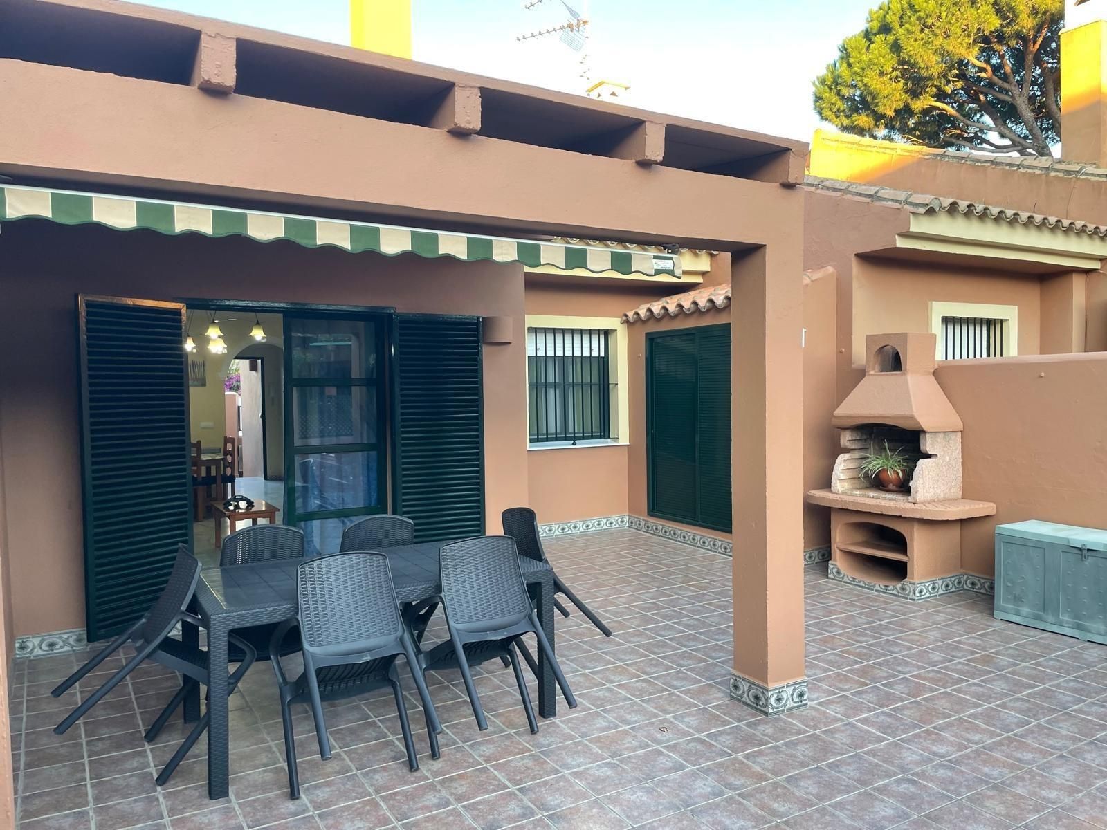 Terrace of Single-family semi-detached for sale in Chiclana de la Frontera  with Community pool