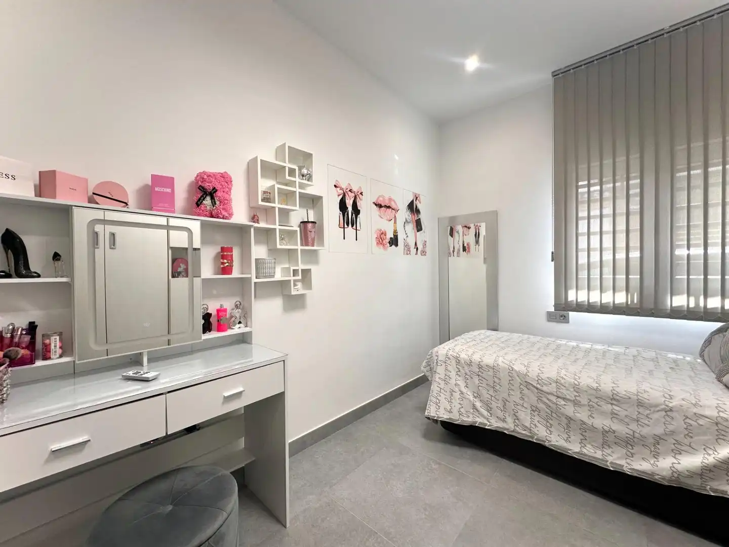 Habitación de Casa o chalet en venta en Churriana de la Vega con Aire acondicionado, Calefacción y Jardín privado