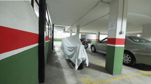 Plaza de garaje en venta junto a calle Canovas del Castillo, por solo 2.900 euros