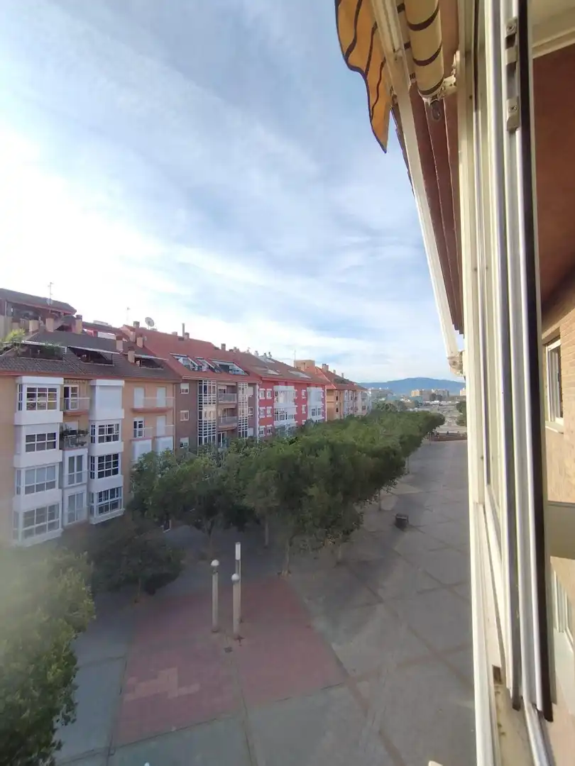 Vista exterior de Piso de alquiler en Murcia con Aire acondicionado, Calefacción y Parquet