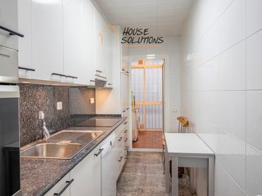 Flat with balcony for sale in Centre - Sant Oleguer