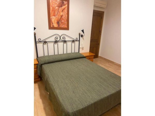 Dormitori de Finca rústica en venda en Totalán amb Aire condicionat, Moblat i Jacuzzi