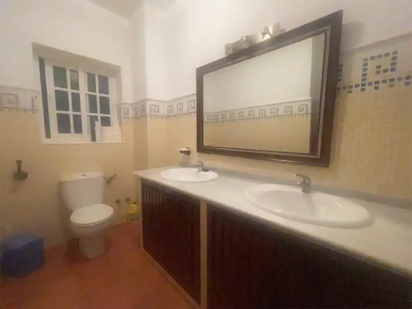 Bany de Pis en venda en Pizarra amb Aire condicionat i Balcó
