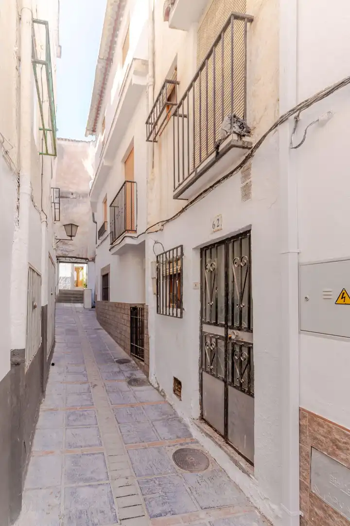 Vista exterior de Casa adosada en venda en Lanjarón