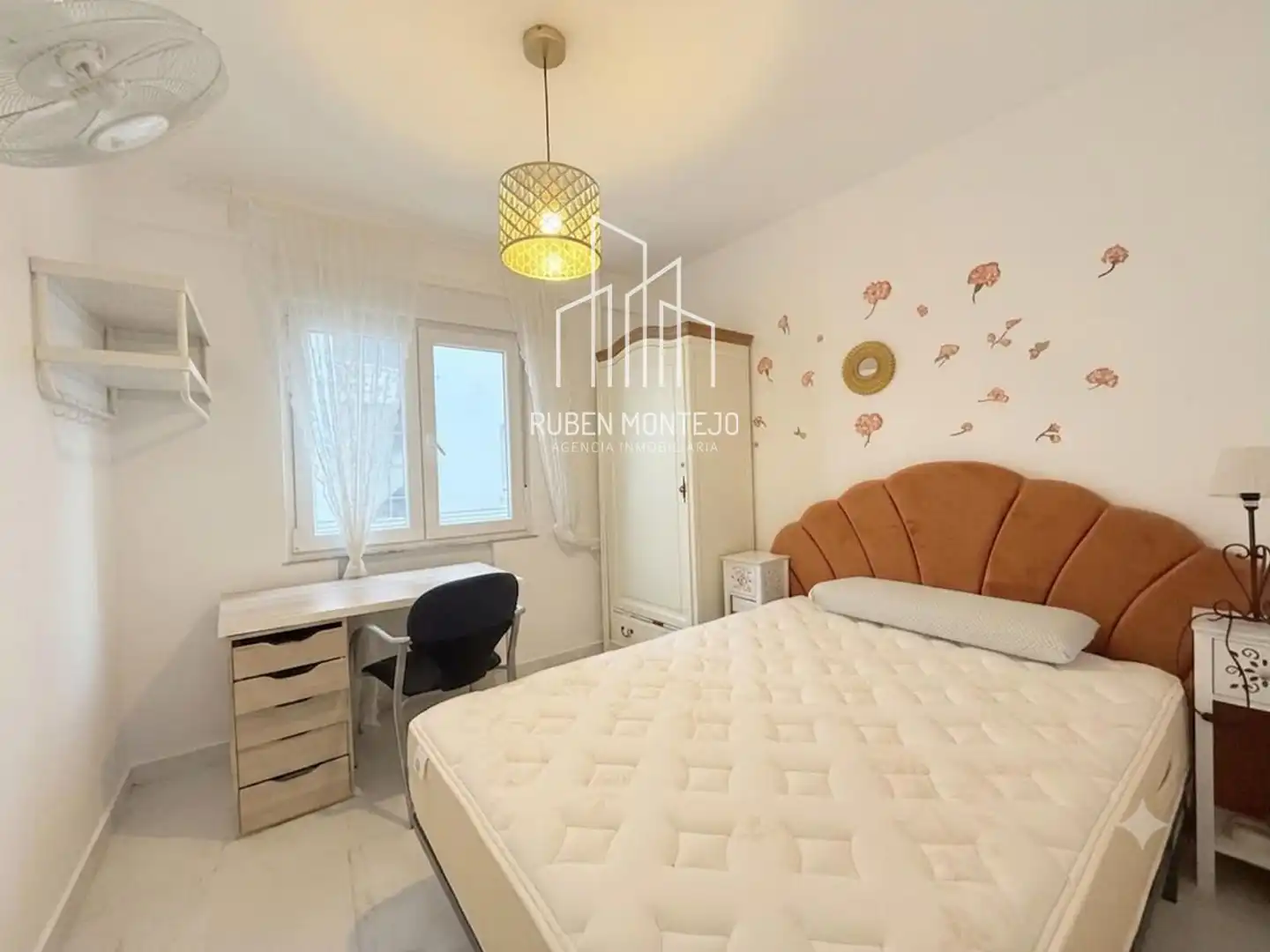 Habitación de Piso de alquiler en Salamanca con Calefacción, Terraza y Amueblado