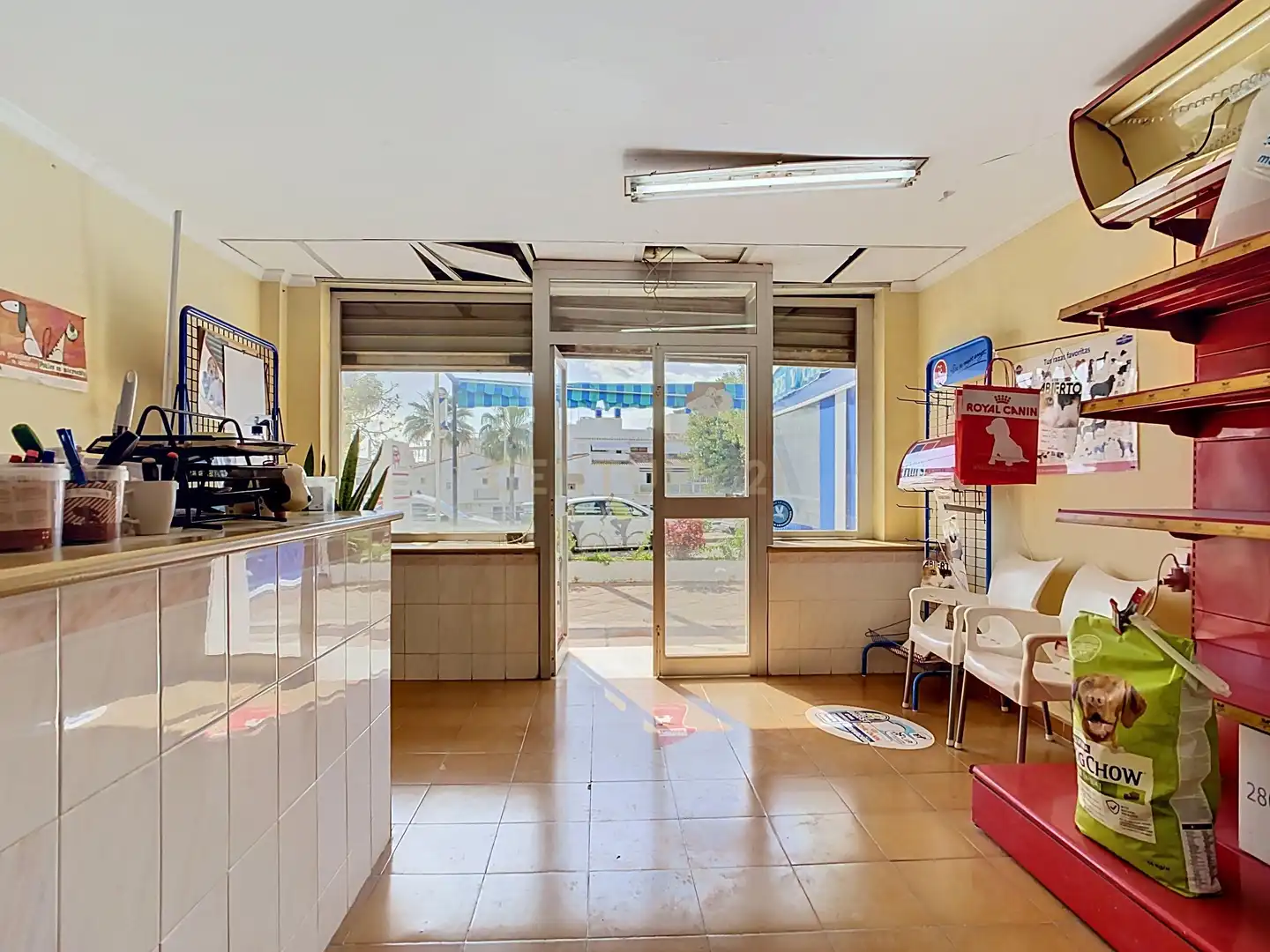 Local en venta en Calle Carmen Montes, Torremolinos, Spain, La Carihuela - Los Nidos