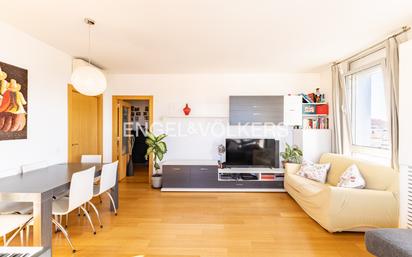 Sala d'estar de Apartament en venda en Terrassa amb Aire condicionat, Calefacció i Parquet