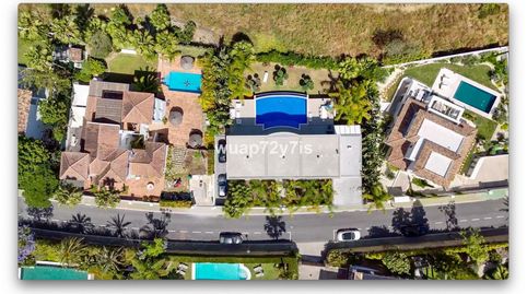 Foto 3 de Casa adosada en venta en La Quinta, Benahavís