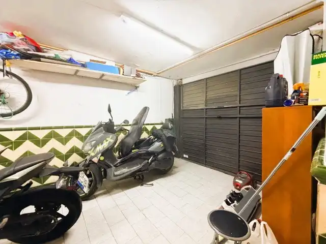 Aparcament de Casa adosada en venda en Badalona amb Calefacció, Jardí privat i Traster