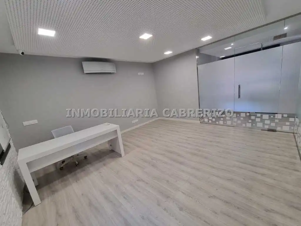 Büro zum Verkauf in  Logroño mit Klimaanlage, Heizung und Möbliert