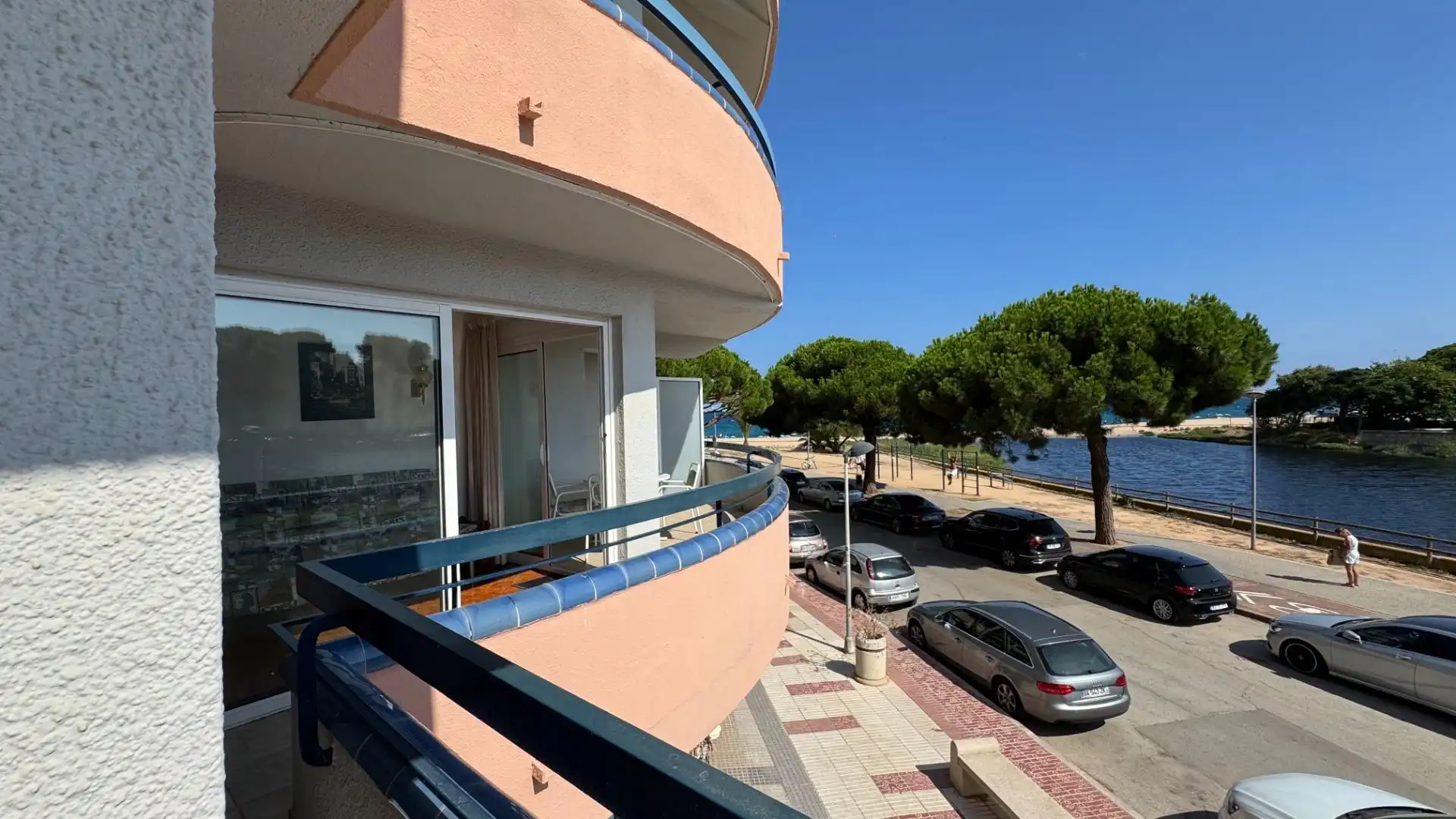 Außenansicht von Wohnungen zum Verkauf in Castell d'Aro, Platja d'Aro i s'Agaró mit Klimaanlage, Terrasse und Möbliert