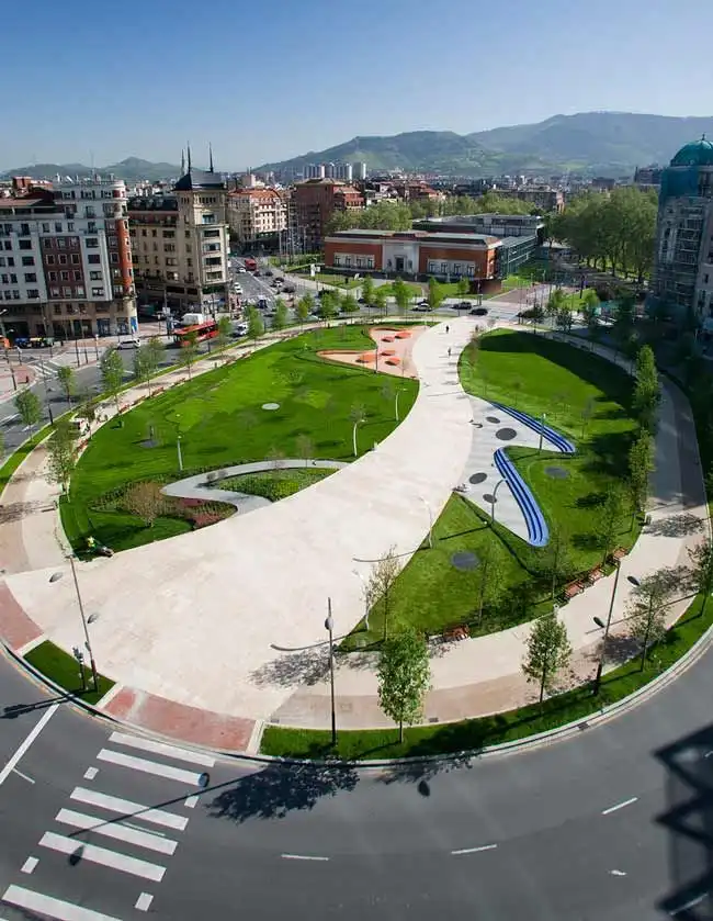Vista exterior de Piso en venta en Bilbao  con Calefacción y Terraza
