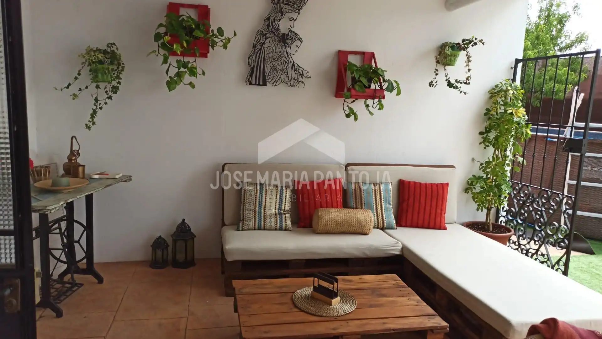 Living room of Houses for sale in Jerez de la Frontera  with Air Conditioner, Heating and Private garden