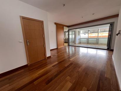 Flat for sale in  Sevilla Capital  with Air Conditioner, Terrace and Storage room
