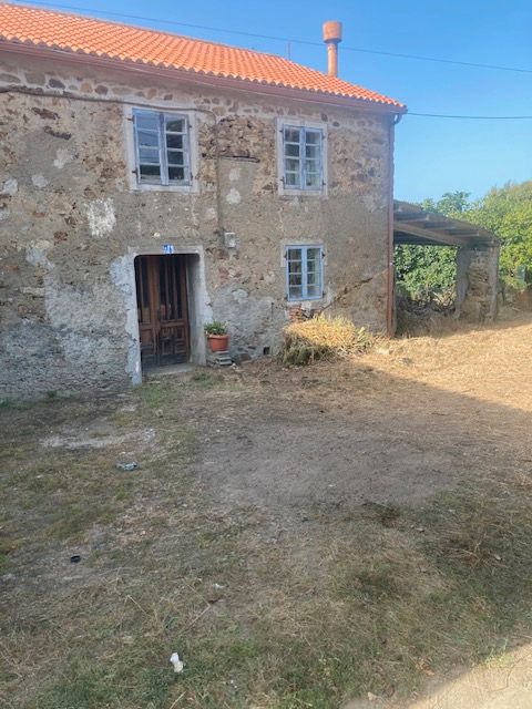 Finca rústica en venta en A Laracha   con Jardín privado