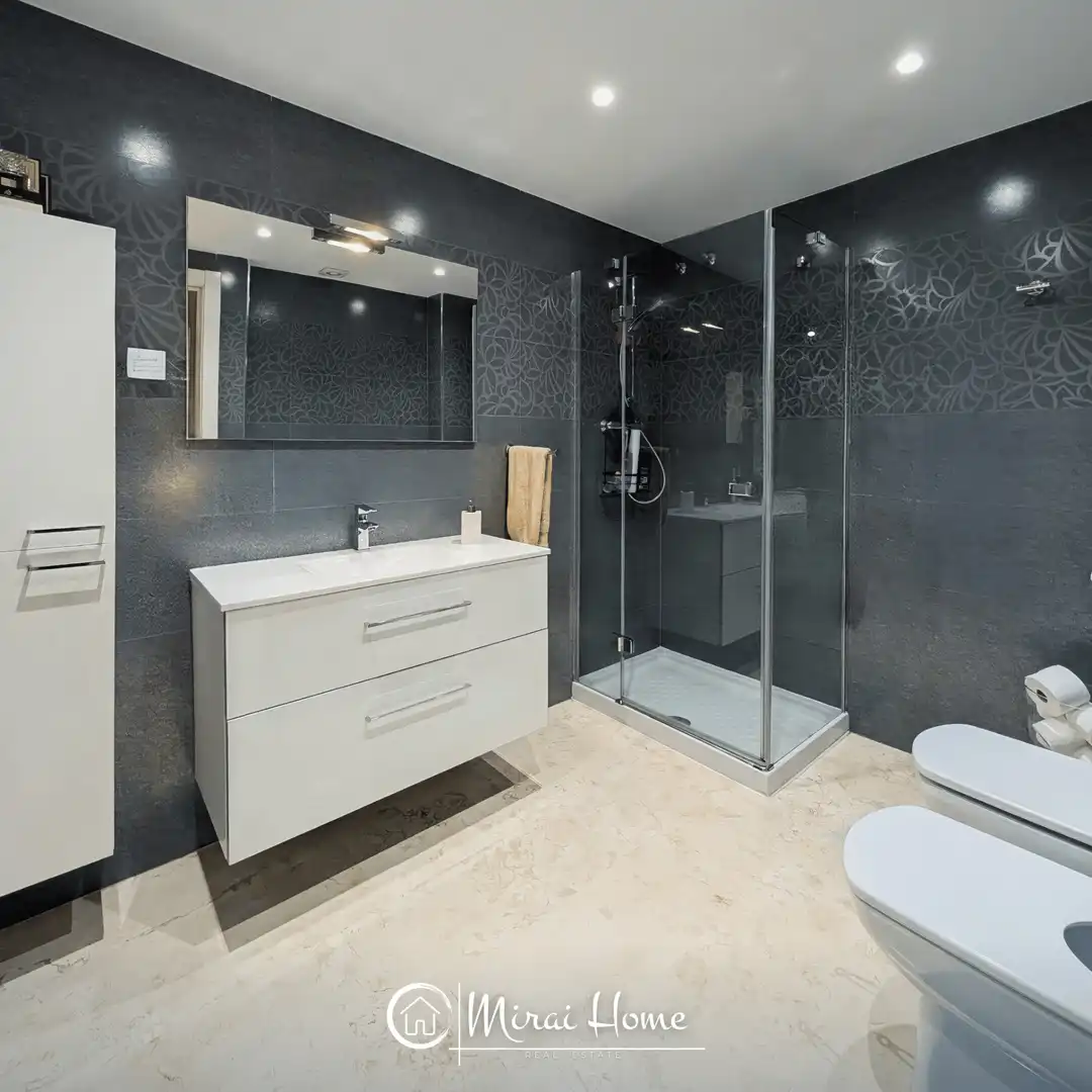 Bathroom of Flat for sale in Font Verda