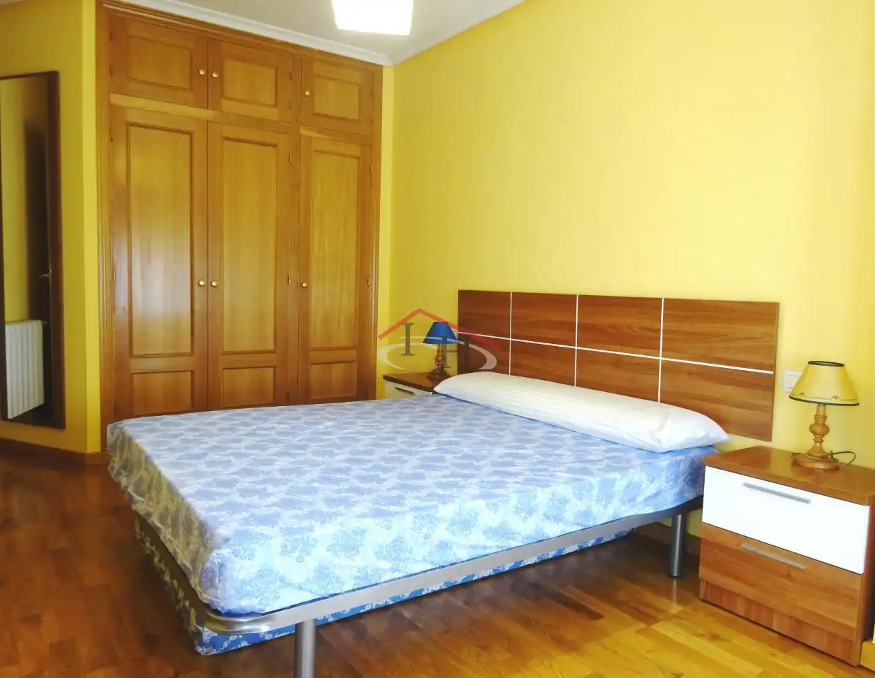Schlafzimmer von Wohnungen zur Miete in León Capital  mit Heizung, Parkett und Abstellraum