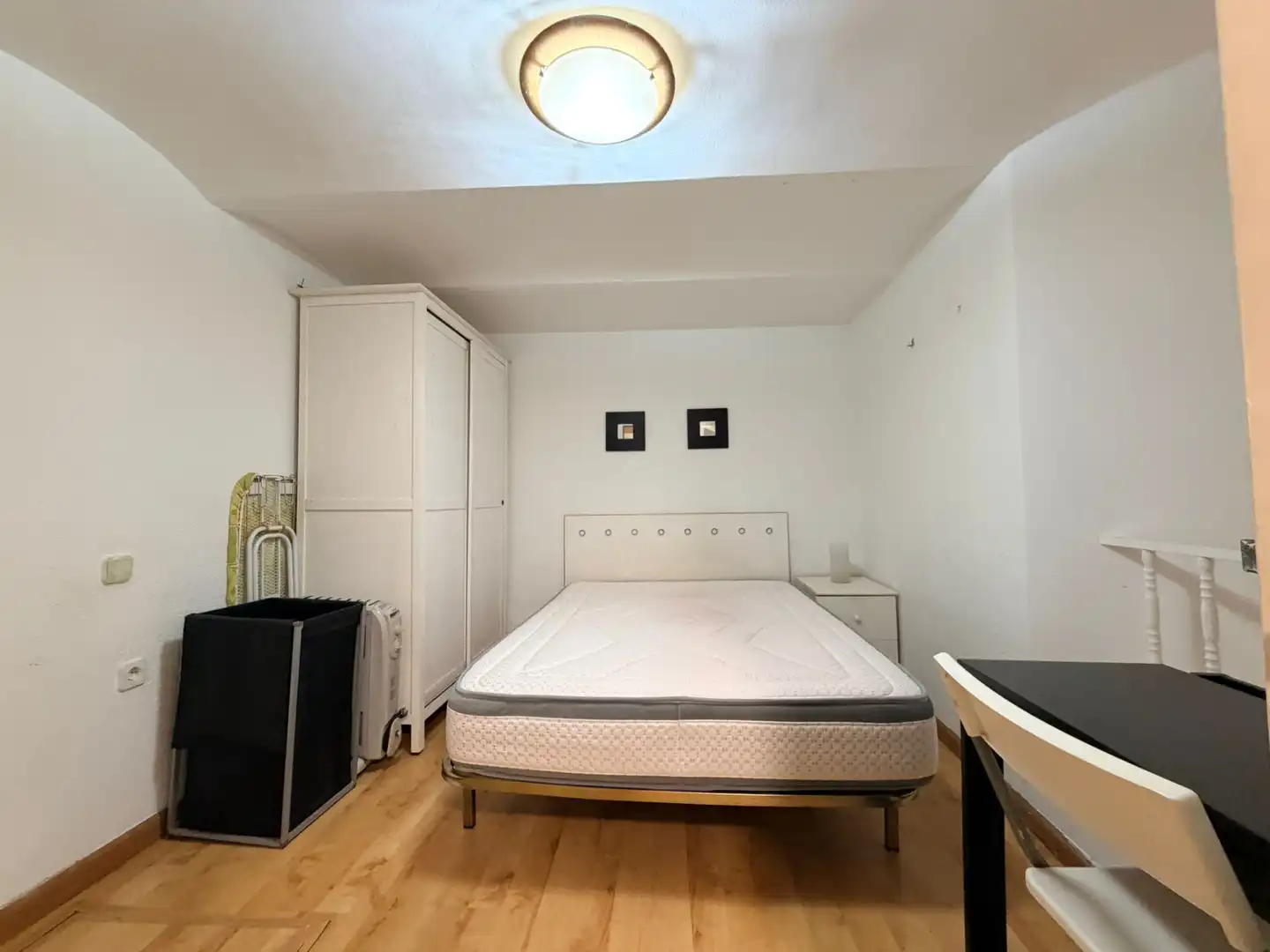 Dormitori de Dúplex en venda en Madrid amb Calefacció i Moblat