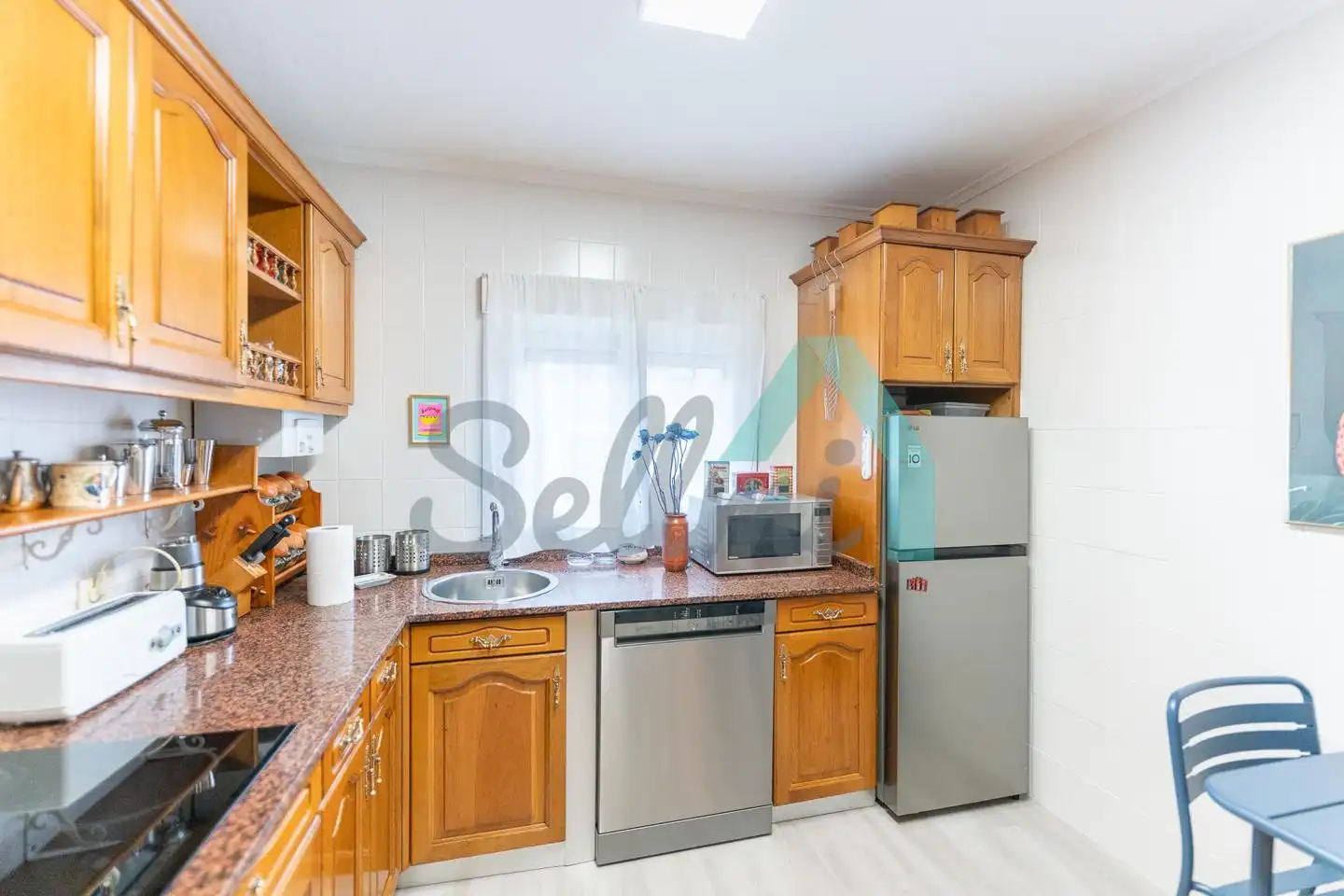Cocina de Piso de alquiler en Gijón  con Calefacción, Parquet y Amueblado