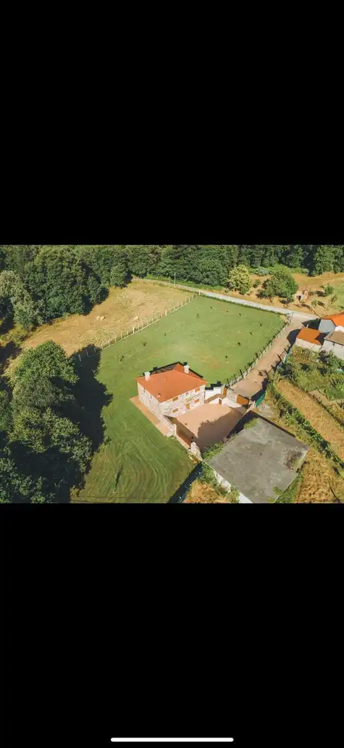 Jardí de Casa o xalet en venda en A Merca   amb Jardí privat, Terrassa i Moblat