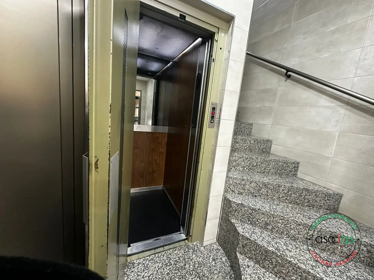Pis en venda en Gijón  amb Calefacció