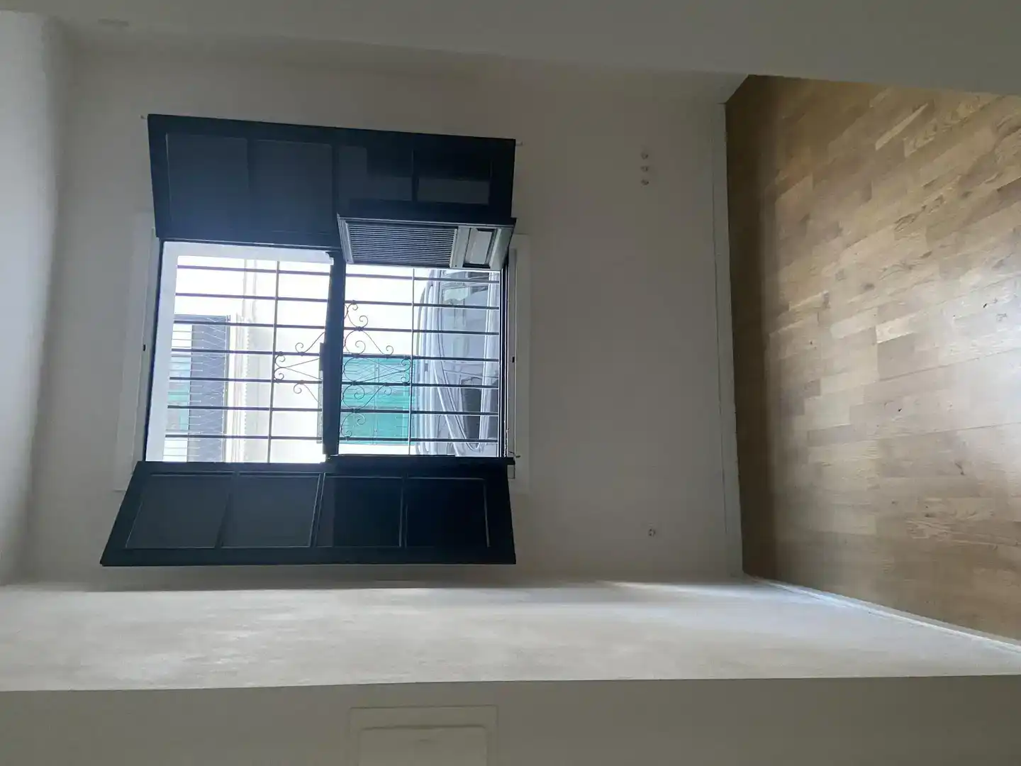 Habitación de Oficina de alquiler en Sevilla