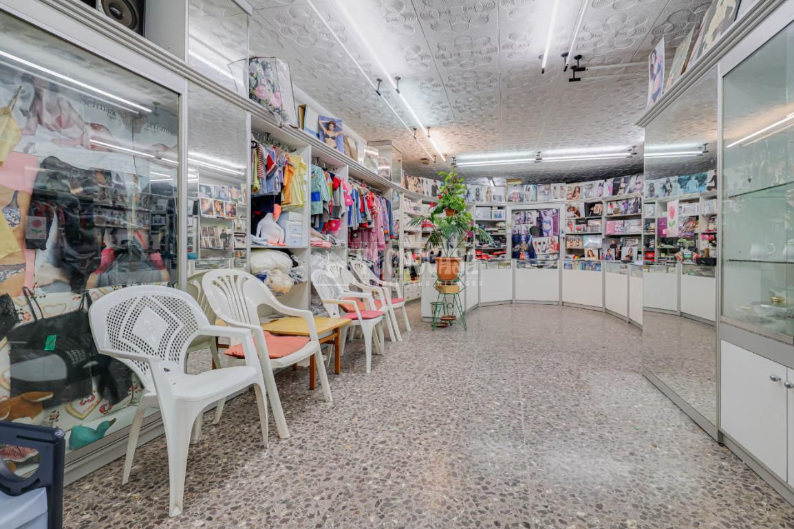 Premises for sale in Badalona