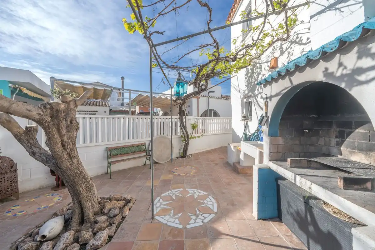 Terrace of Houses for sale in Oliva  with Air Conditioner, Heating and Private garden