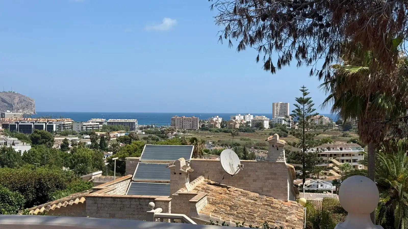 Vista exterior de Casa o chalet en venta en Jávea / Xàbia con Aire acondicionado y Amueblado