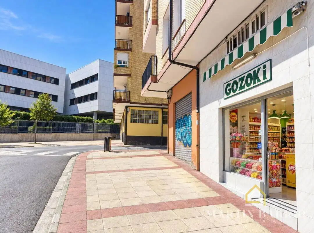 Local comercial de lloguer a La Magdalena Zeharkalea, imagen 12