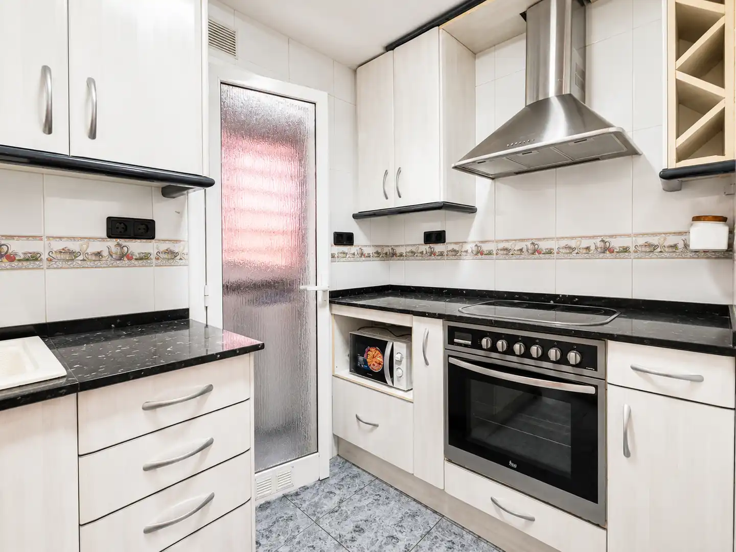 Cocina de Piso en venta en Sant Joan Despí con Amueblado y Horno