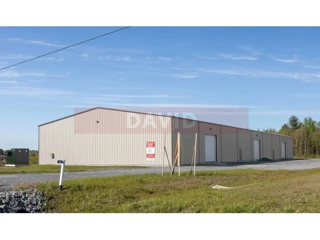 Industrial building to rent in Carretera Thomas Edison