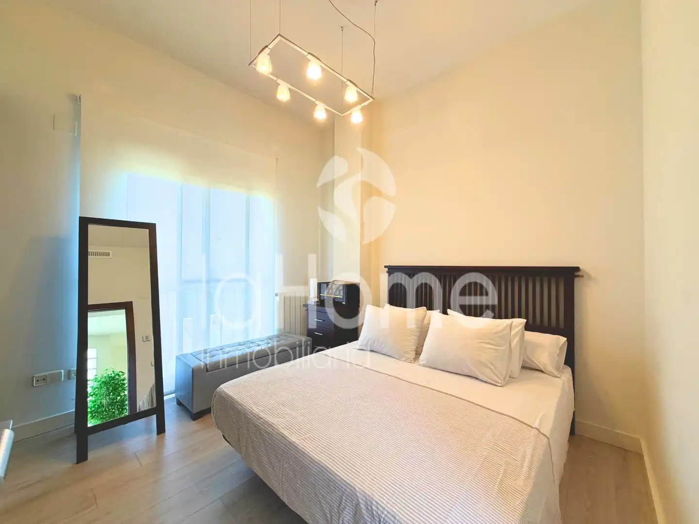 Habitación de Casa o chalet en venta en Paterna con Aire acondicionado, Calefacción y Jardín privado