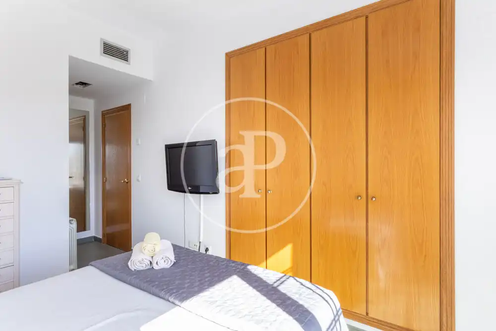 Habitación de Ático de alquiler en Bétera con Aire acondicionado, Calefacción y Jardín privado