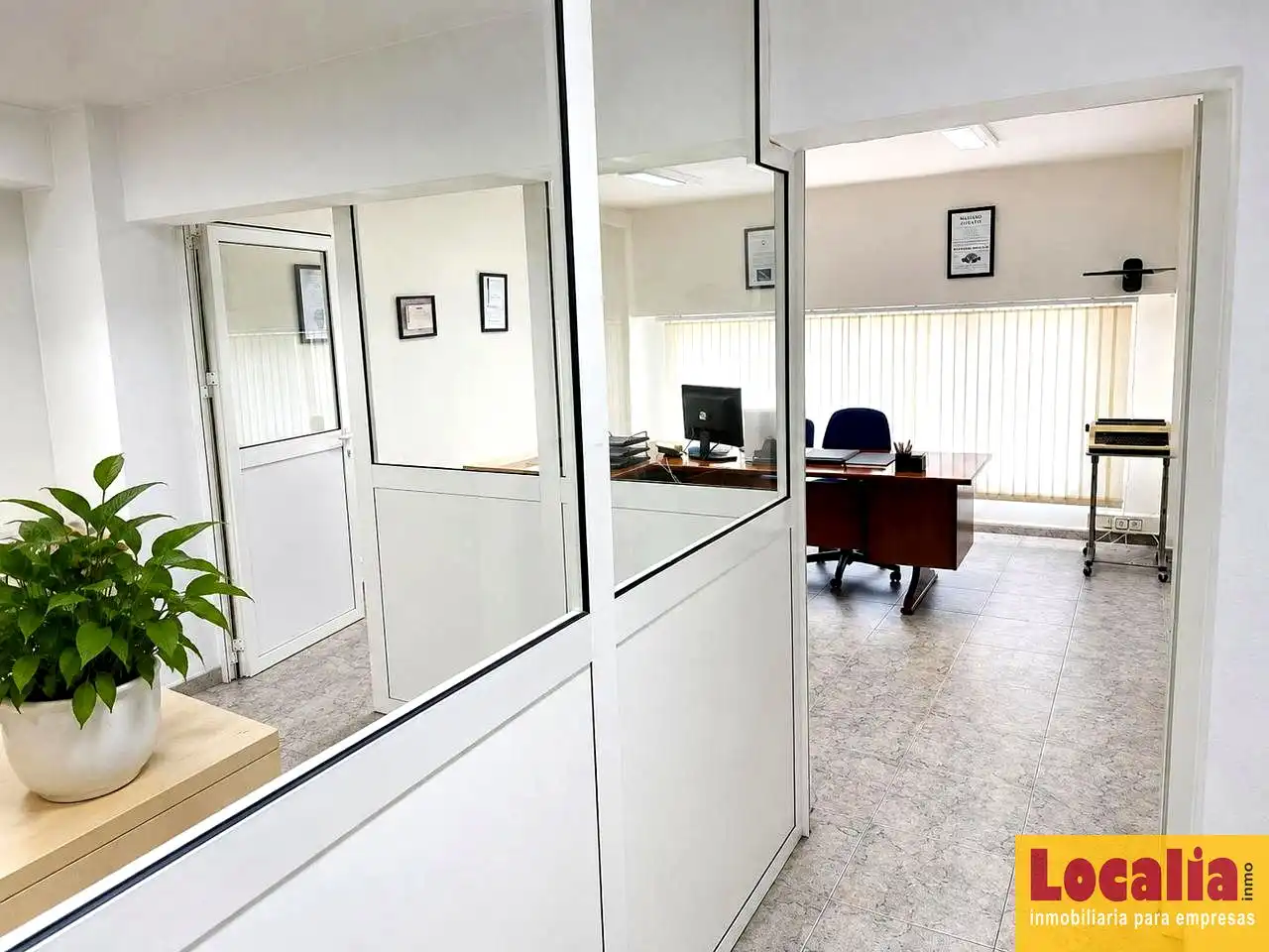 Locale commerciale in vendita a Castilla - Hermida, imagen 7