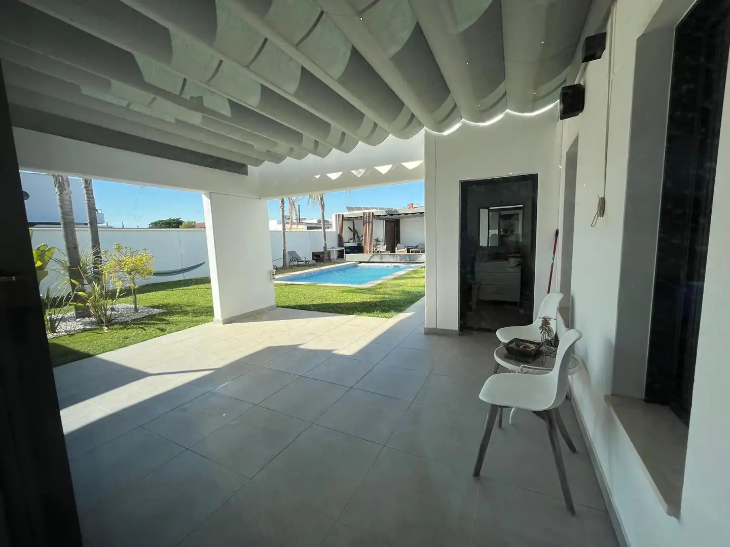 Terrace of Houses for sale in Palomares del Río  with Air Conditioner, Private garden and Swimming Pool