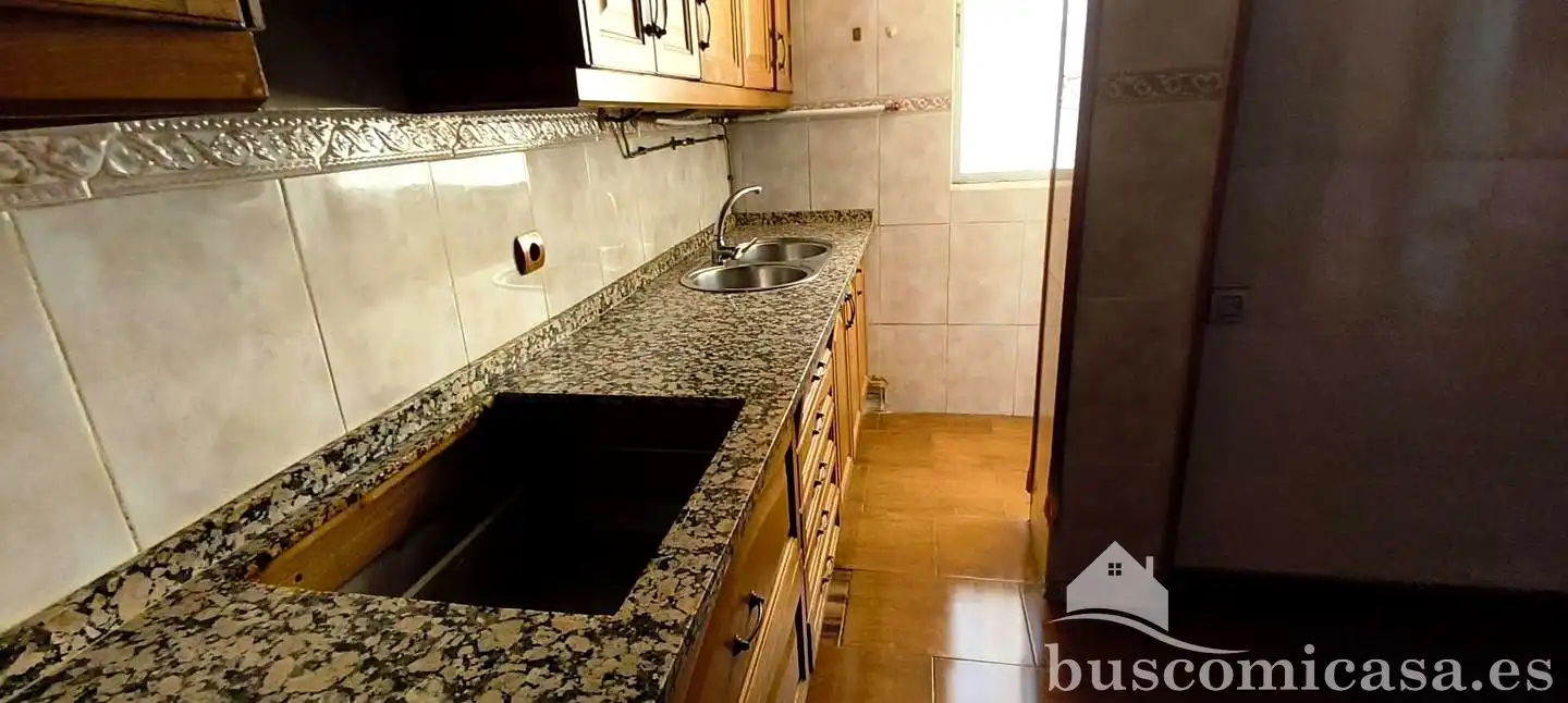 Küche von Erdgeschoss zum Verkauf in Linares