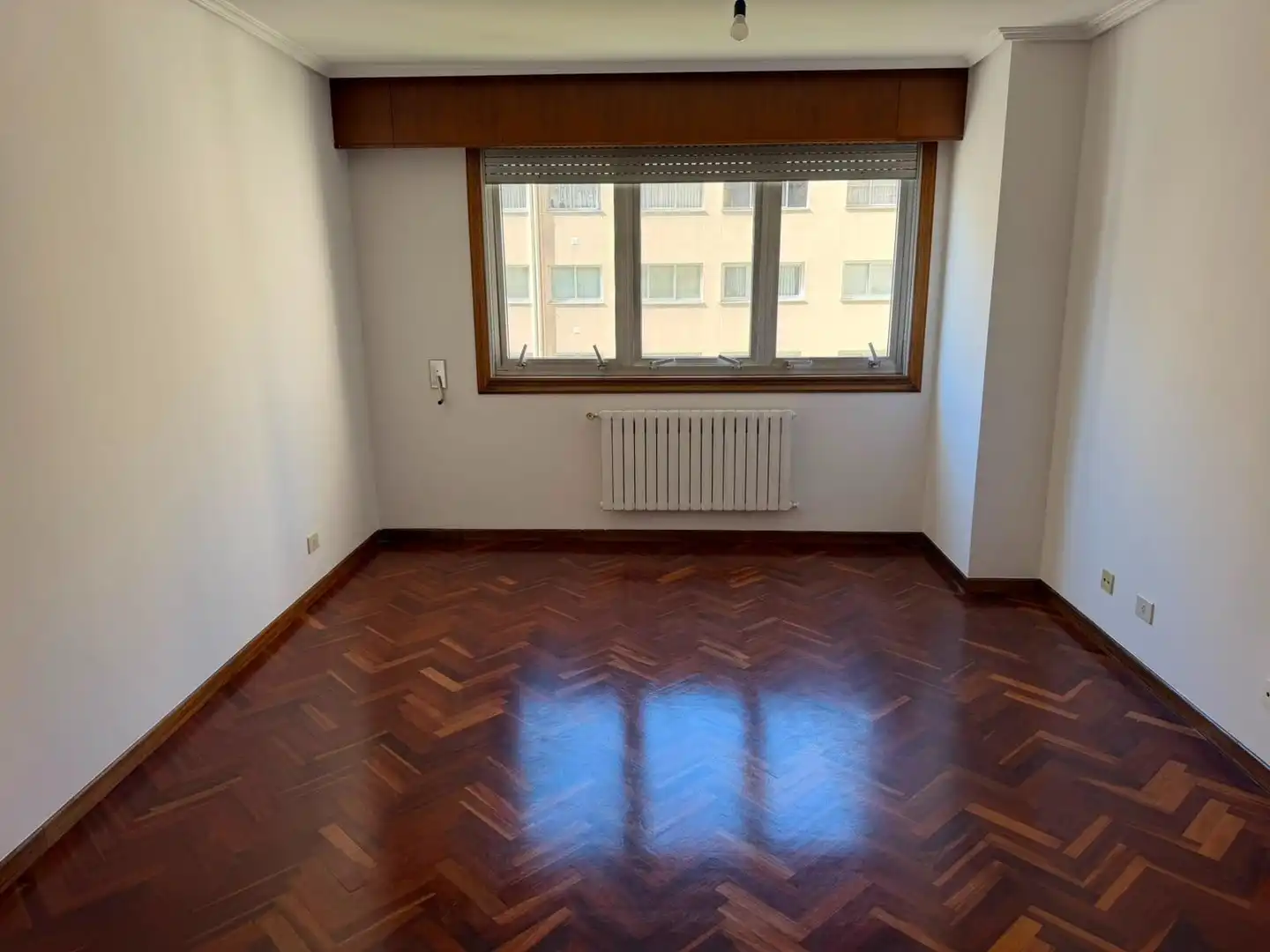 Habitación de Piso de alquiler en A Coruña Capital  con Calefacción y Parquet