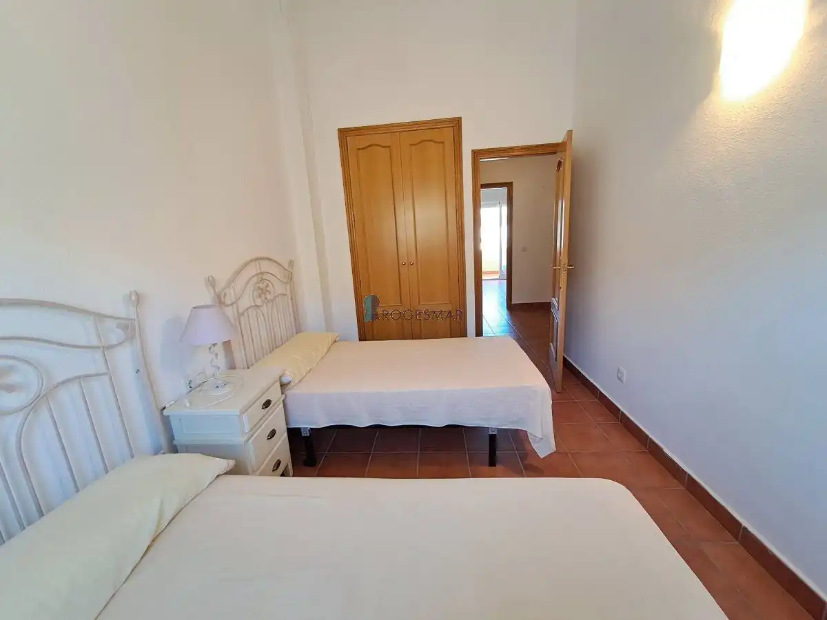 Schlafzimmer von Einfamilien-Reihenhaus zum Verkauf in Benicasim / Benicàssim mit Privatgarten, Terrasse und Balkon