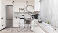 Kitchen of Single-family semi-detached for sale in  Barcelona Capital  with Air Conditioner, Terrace and Balcony