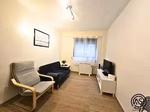 Living room of Flat for rent in Zaragoza  with Heating, Furnished and Oven
