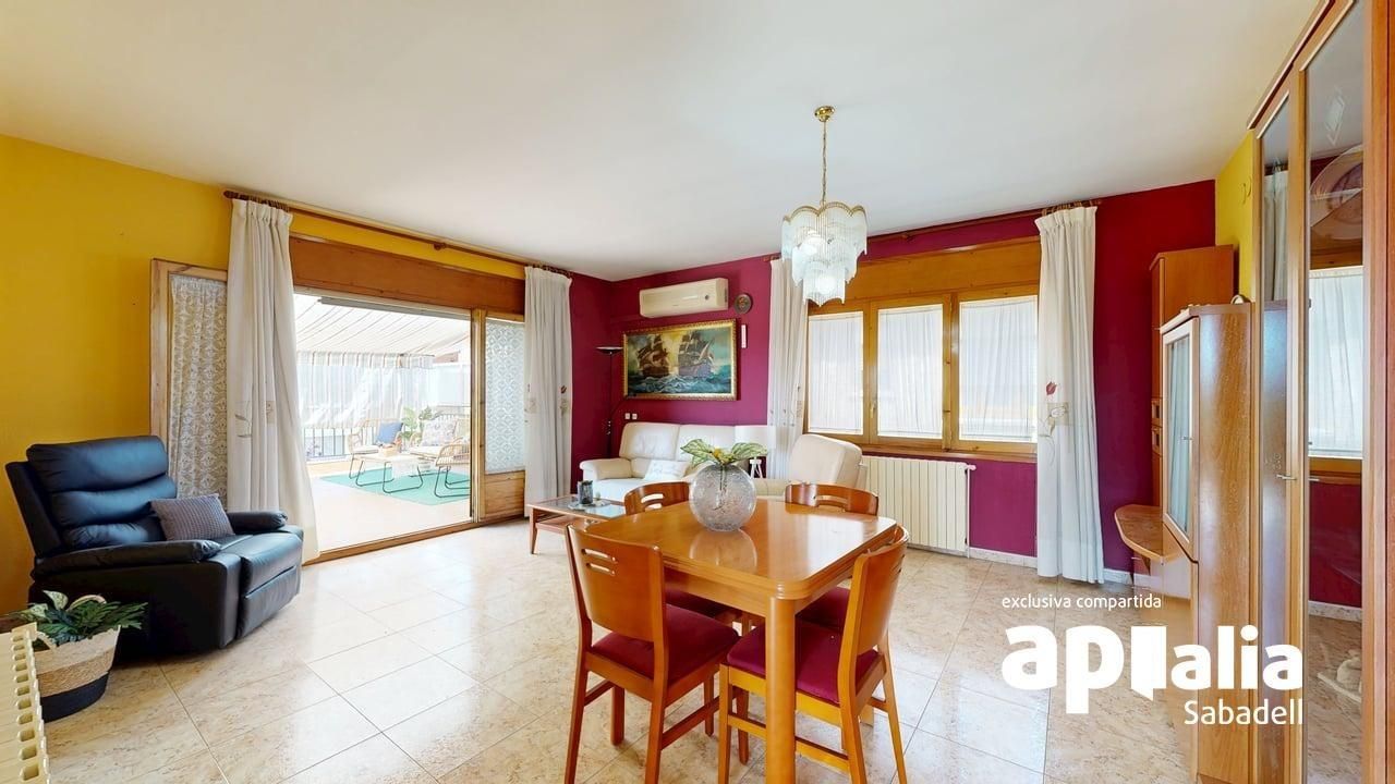 Dining room of House or chalet for sale in Barberà del Vallès  with Air Conditioner, Heating and Private garden