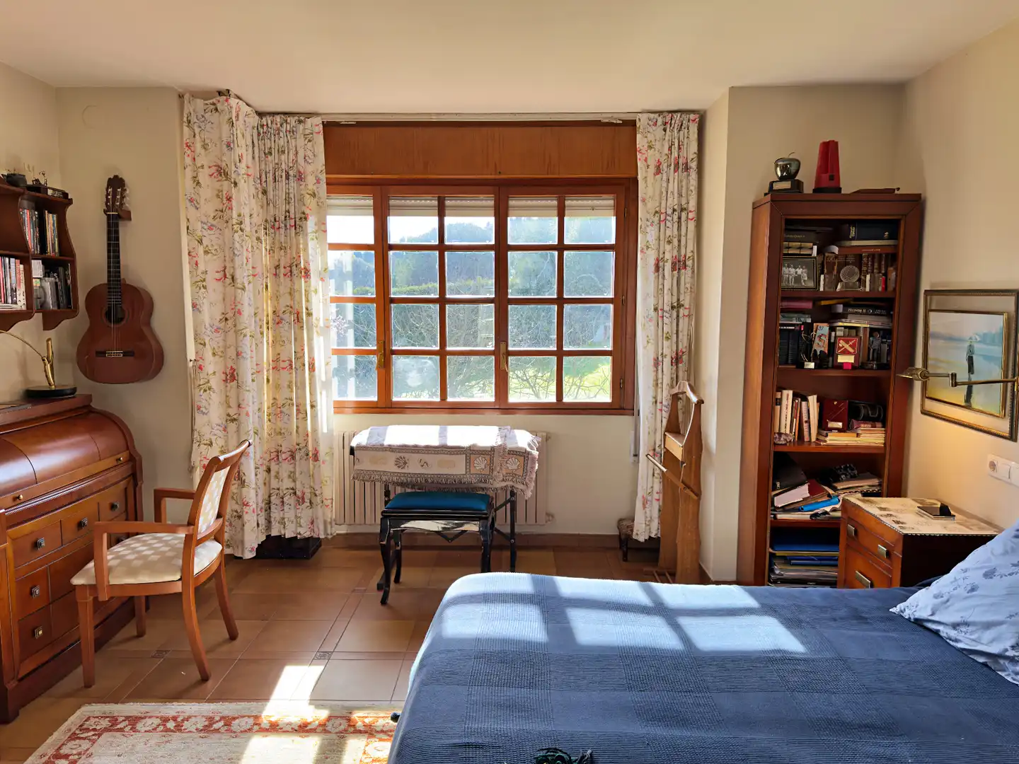 Dormitori de Casa o xalet en venda en Gijón  amb Calefacció, Parquet i Terrassa