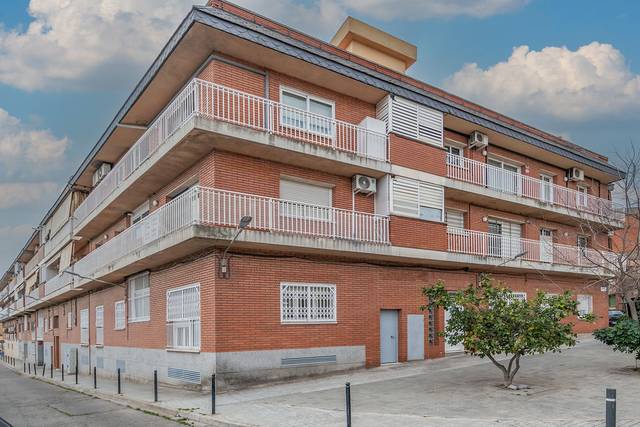 Piso en Venta en C/ Joan Maragall en Molí Nou - Ciutat Cooperativa