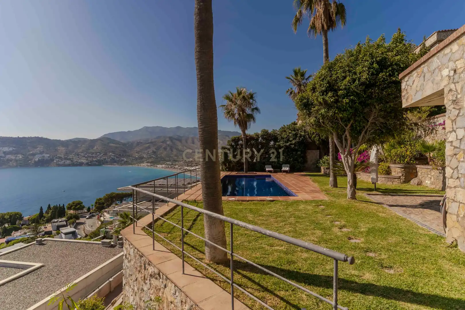 Exterior view of Houses for sale in Almuñécar  with Air Conditioner, Private garden and Storage room