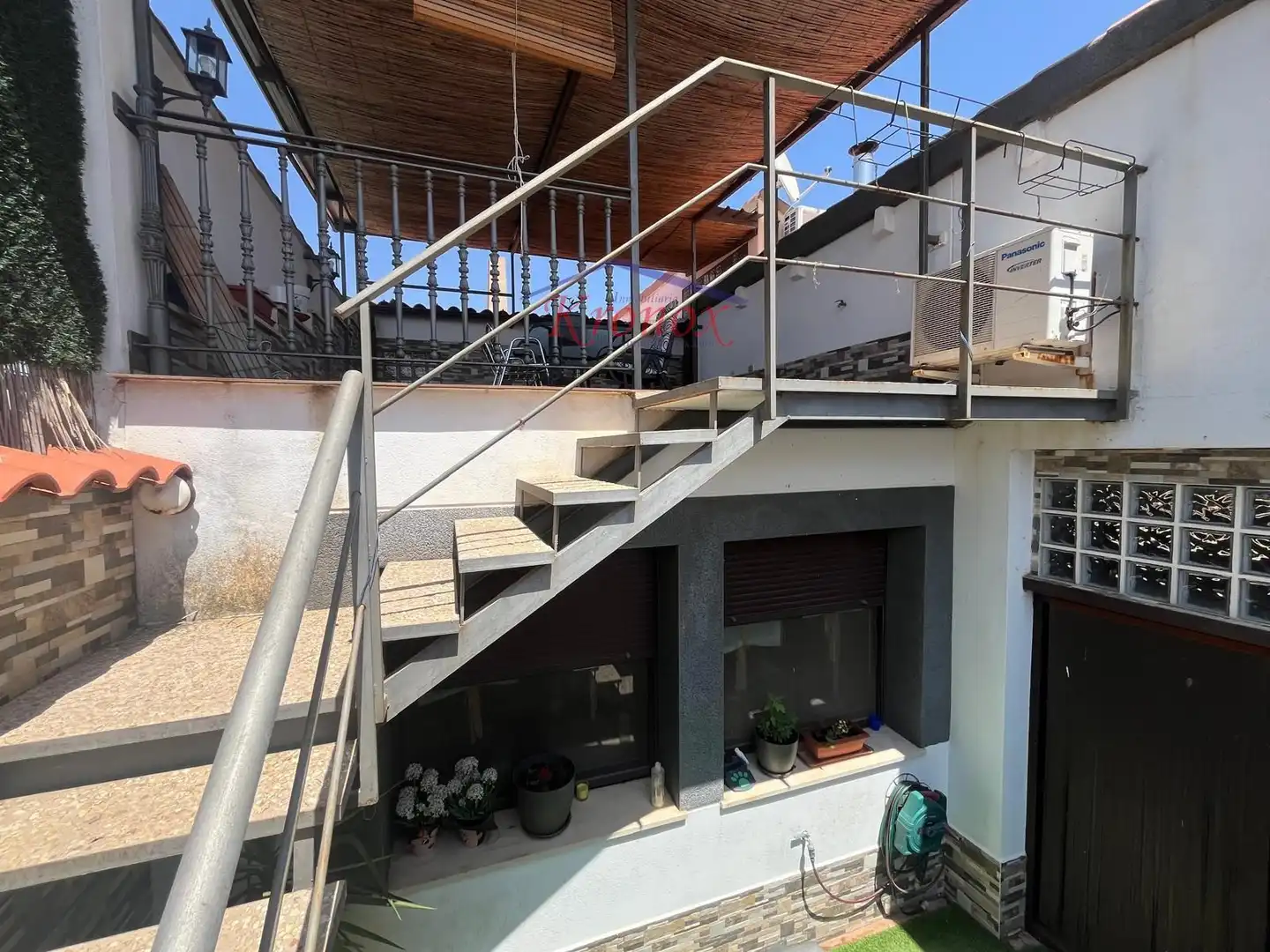 Vista exterior de Casa o xalet en venda en Villarta de San Juan amb Aire condicionat, Calefacció i Terrassa
