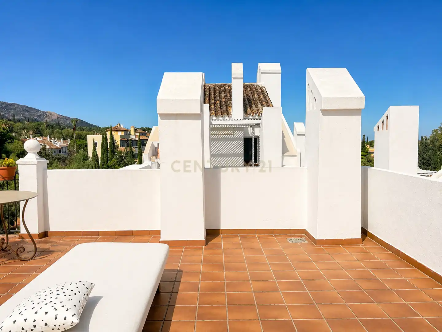 Terraza de Dúplex en venta en Marbella con Aire acondicionado, Jardín privado y Trastero