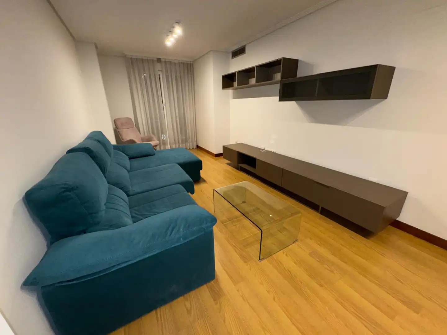 Living room of Flat for sale in Ponferrada  with Heating, Storage room and Furnished