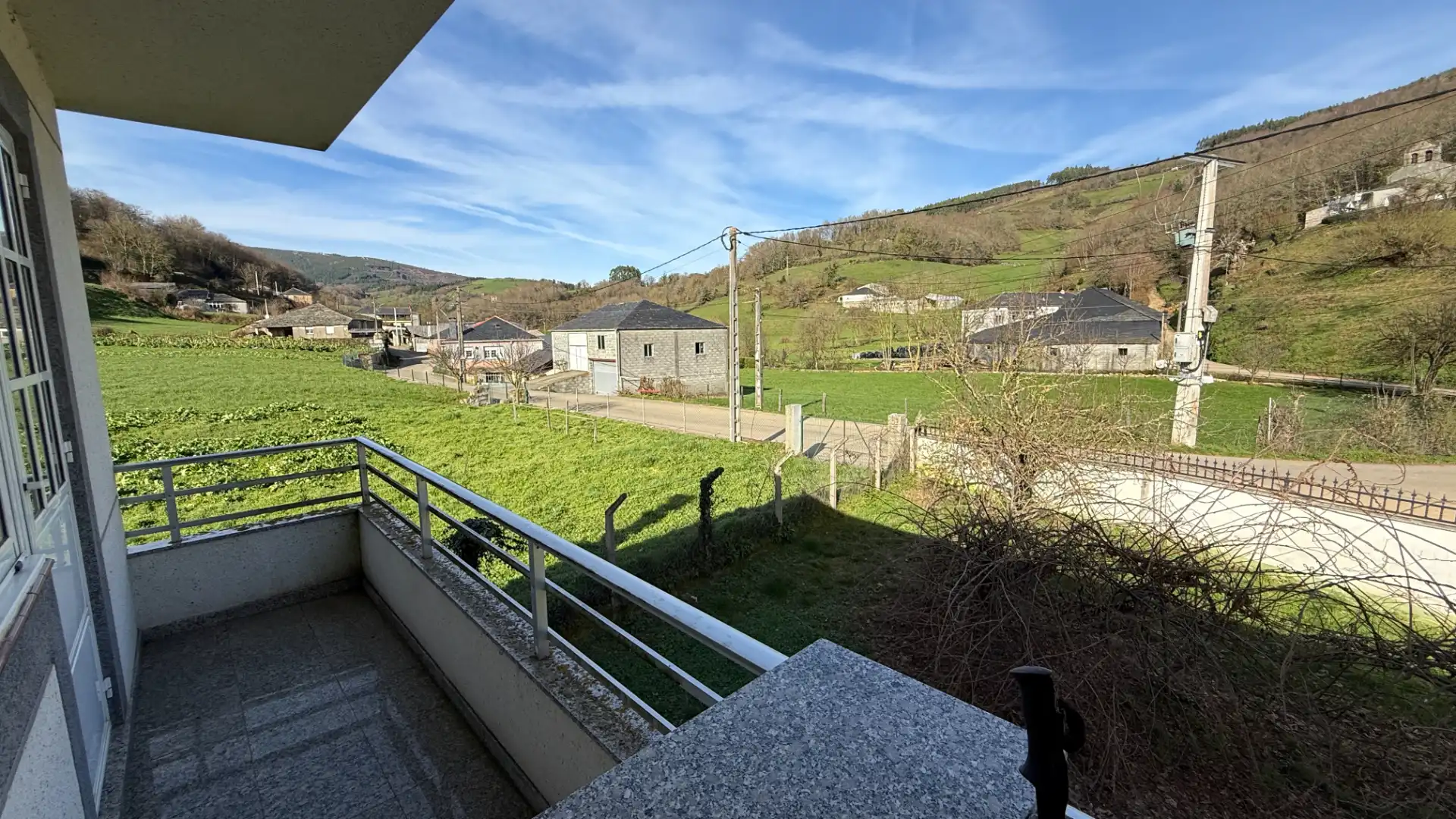 Vista exterior de Casa o chalet en venta en Becerreá con Amueblado